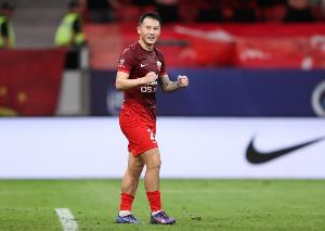 海港球员冯劲中国顶级联赛出场200场，93年龄段第15人