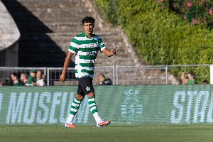 18岁组织中场！罗体：曼联曼城争夺葡体新星西蒙斯，解约金8000万