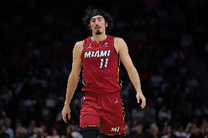 两队本场比赛罚球对比：热火36罚25中 湖人23罚19中