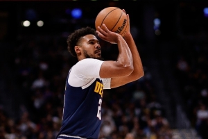 三分一个不进！卡梅隆-约翰逊12中5&三分5中0拿到10分