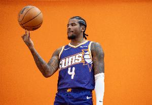 23分钟29分！杰伦·格林：第一个撤步三分进了我就知道今晚状态好