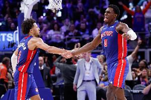 5连胜东部第一！媒体人：CC+杜伦的双核 底特律篮球的新时代来了